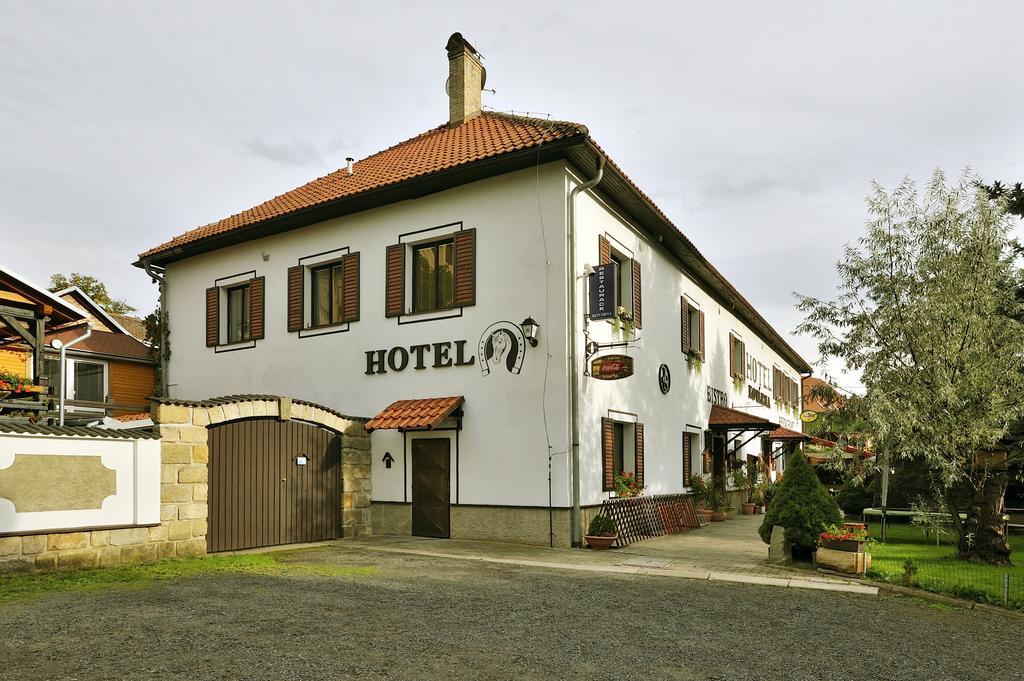 Hotel Kovarna Decin Luaran gambar