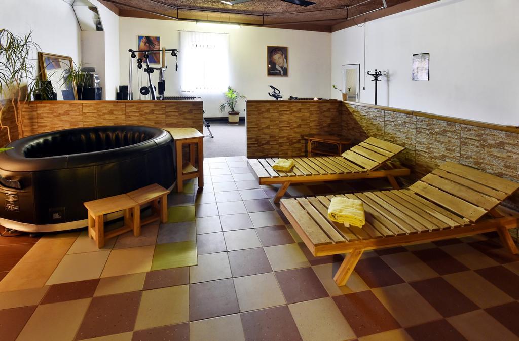Hotel Kovarna Decin Luaran gambar