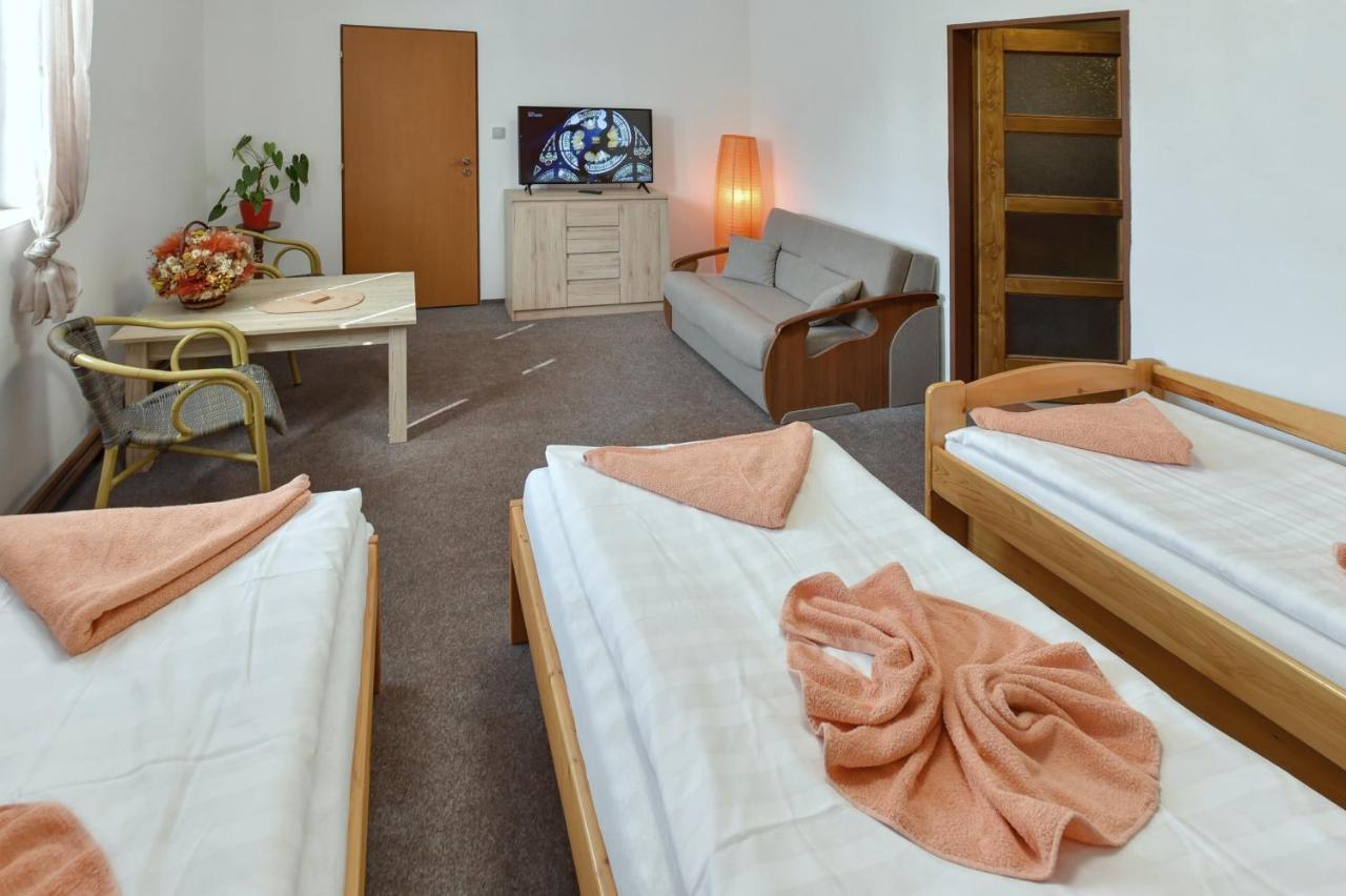 Hotel Kovarna Decin Luaran gambar