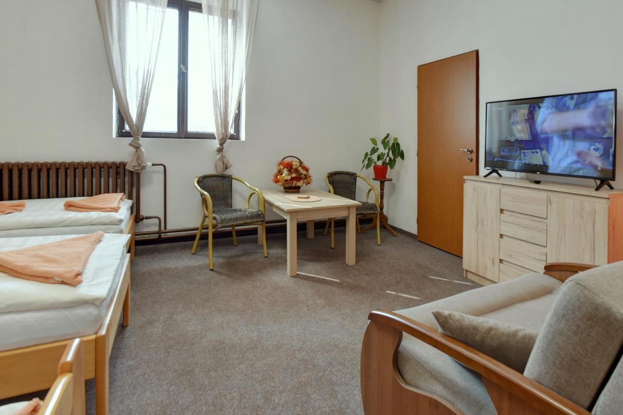 Hotel Kovarna Decin Luaran gambar